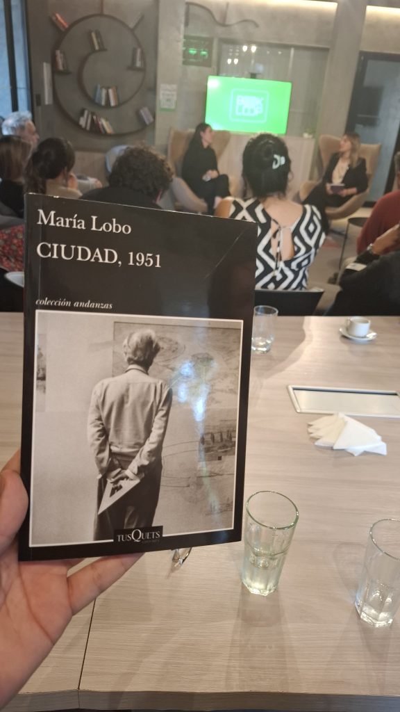 Celebramos un año de Book Loop.