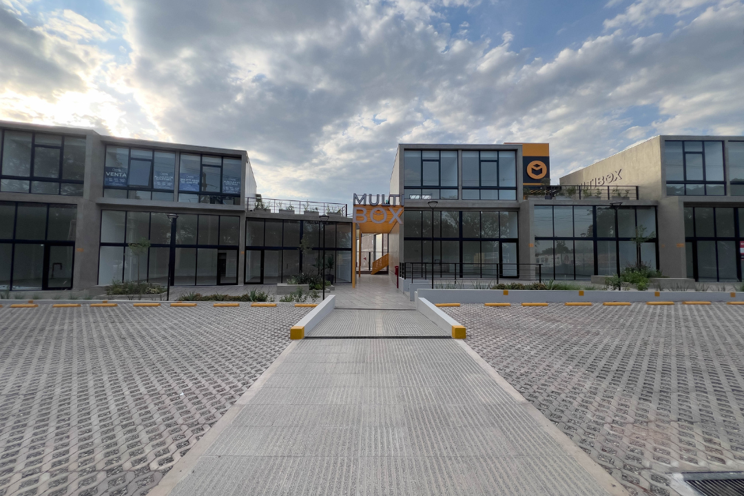 2880 por 1383 píxeles